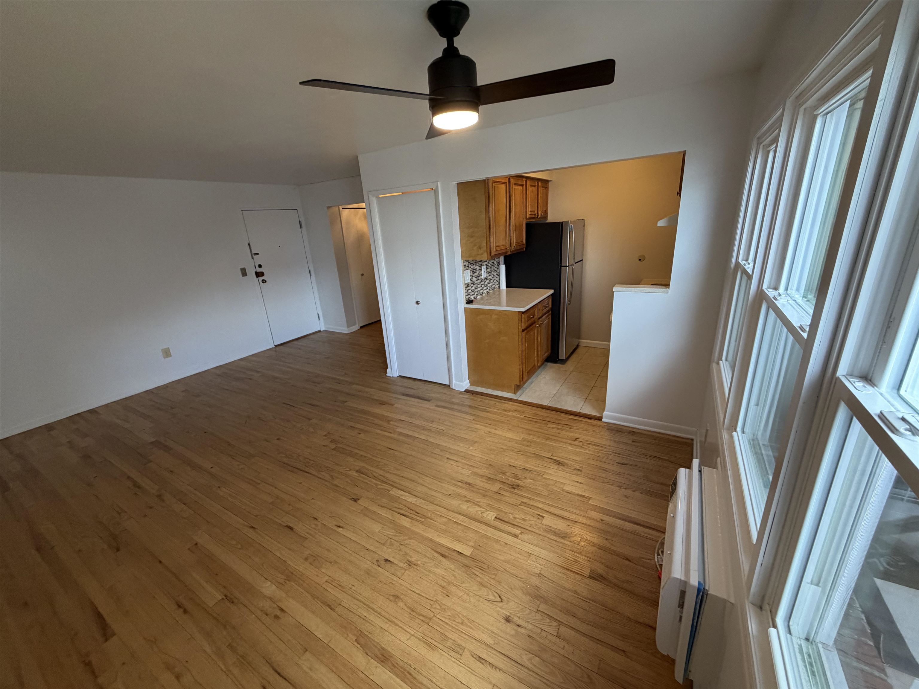 310 70th Street Guttenberg, NJ 07093 - Photo 3 of 13