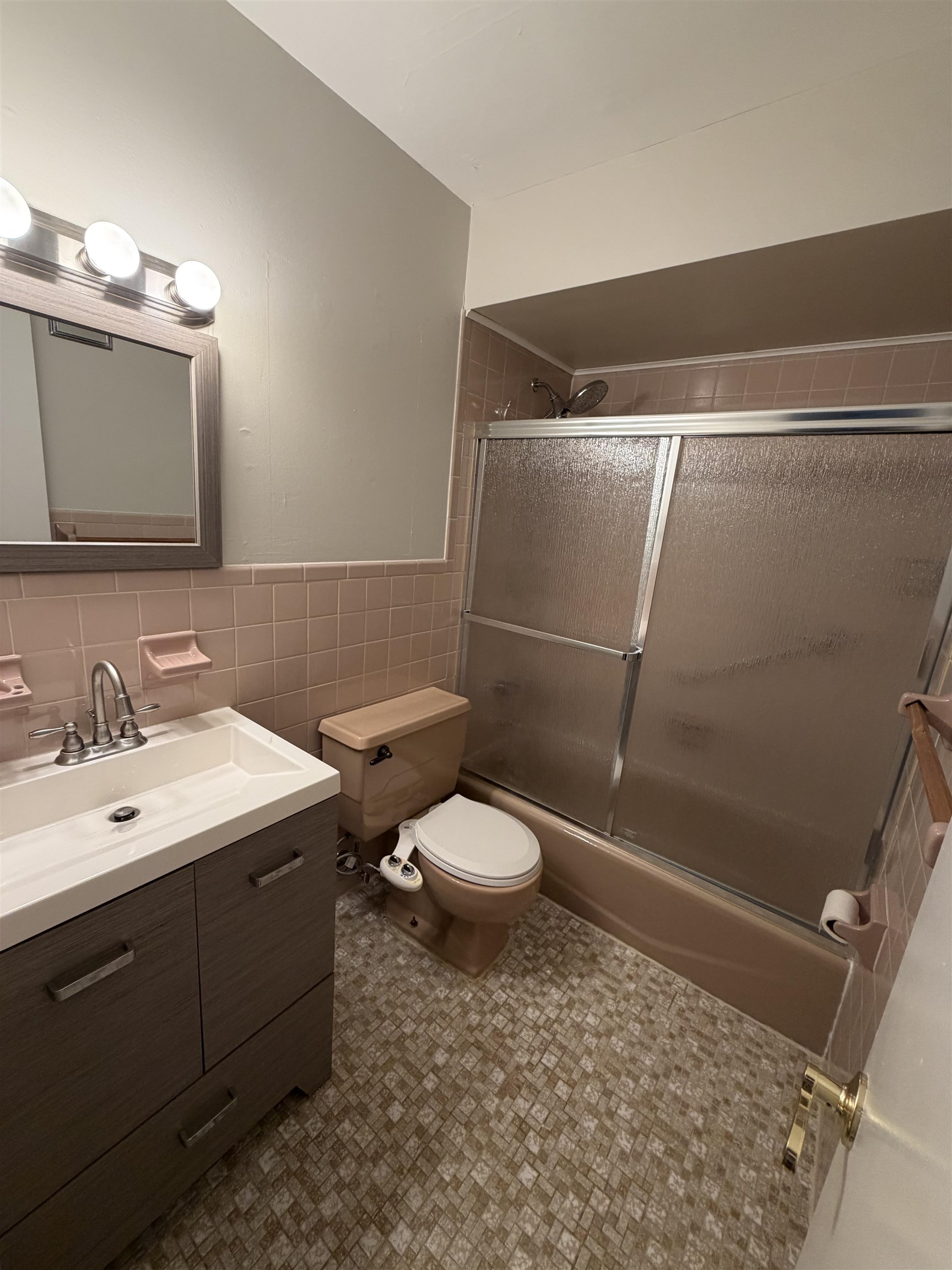 310 70th Street Guttenberg, NJ 07093 - Photo 8 of 13