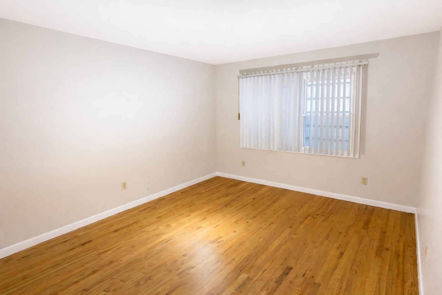 310 70th Street Guttenberg, NJ 07093 - Photo 10 of 13