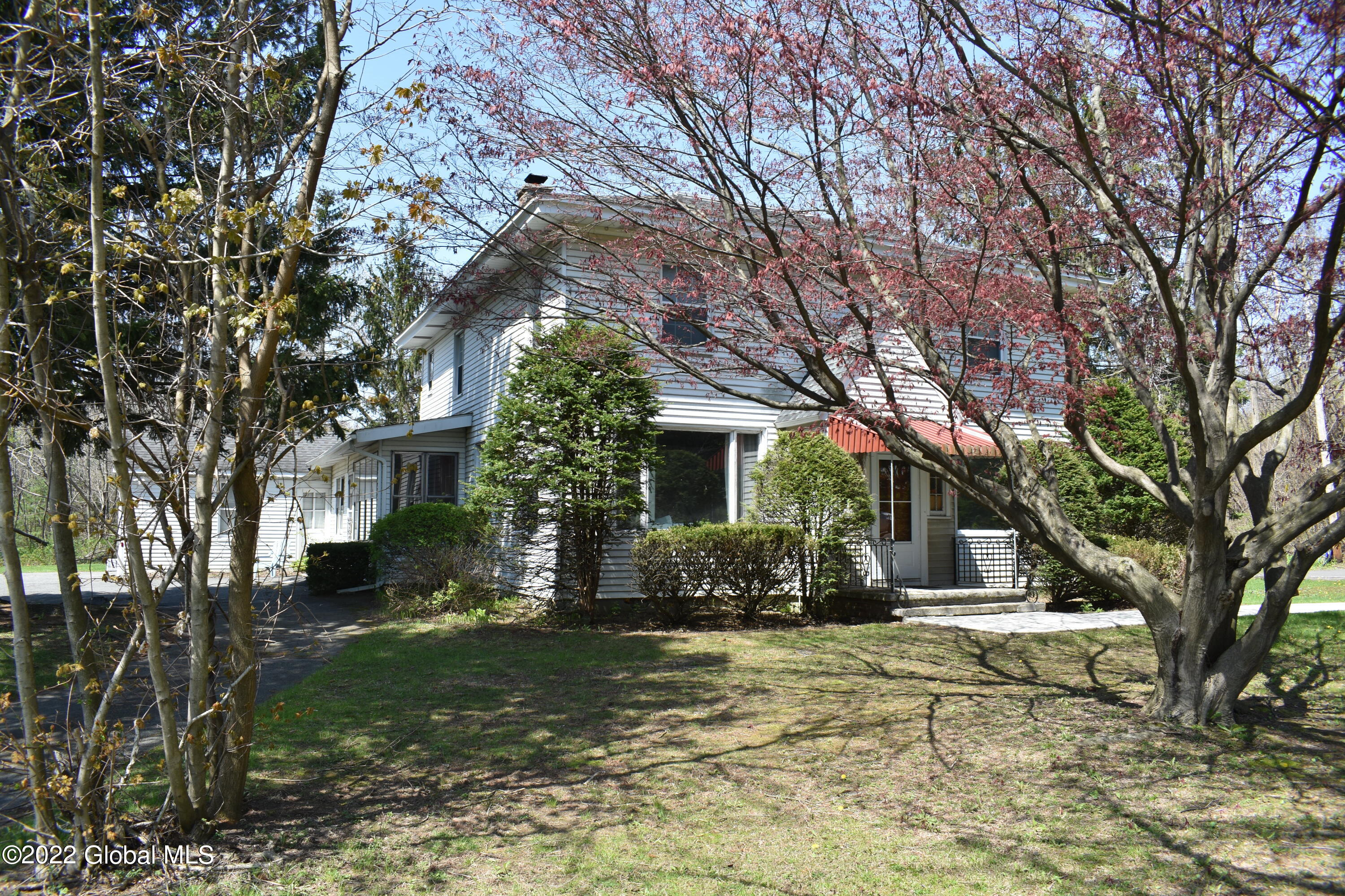 542 Loudon Road Colonie, NY 12211 - Photo 4 of 76 DSC_0071