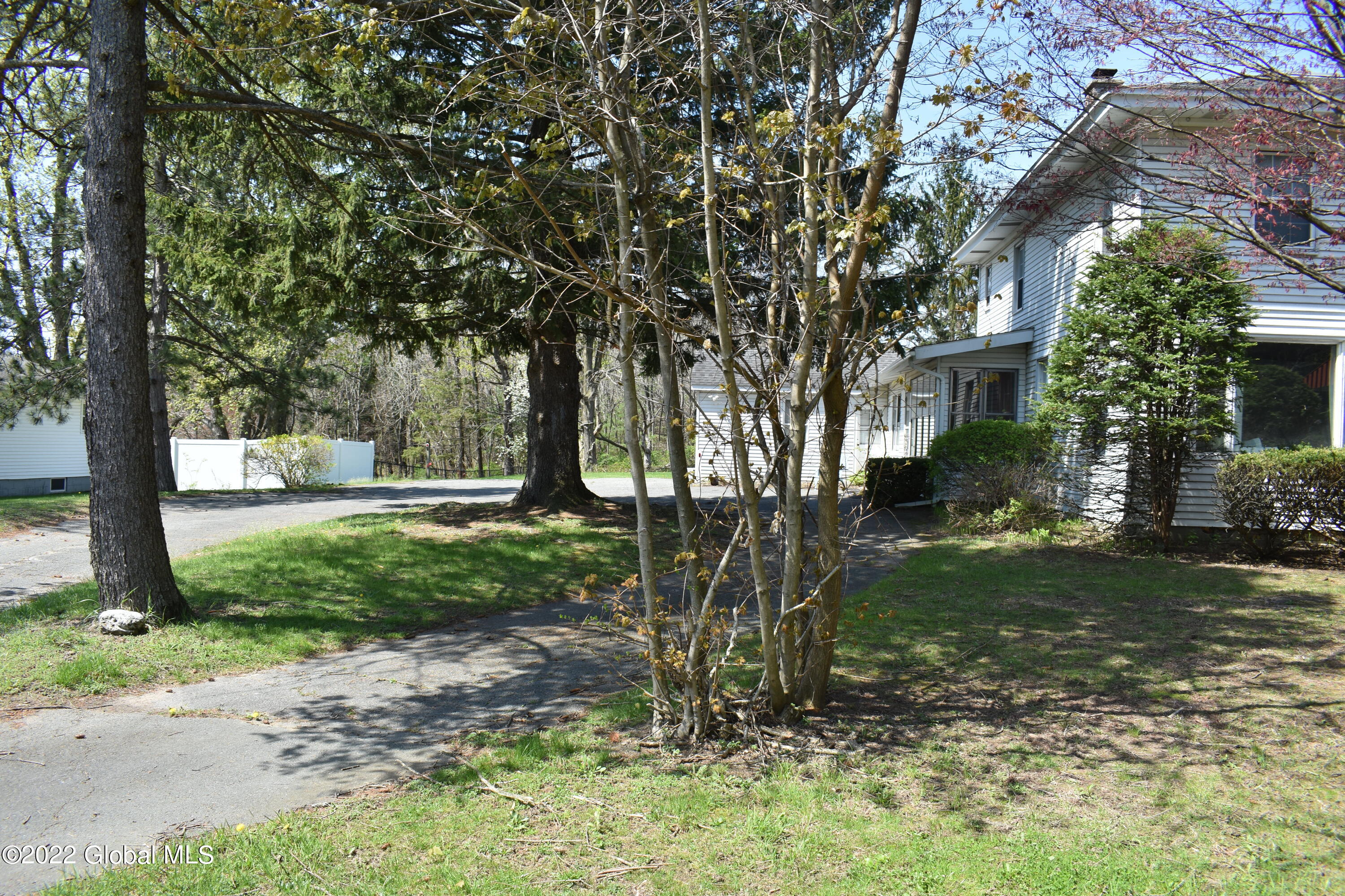 542 Loudon Road Colonie, NY 12211 - Photo 5 of 76 DSC_0072