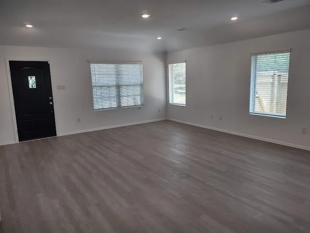 $1,795 | 1420 Cantabria Court, Conroe, TX 77301