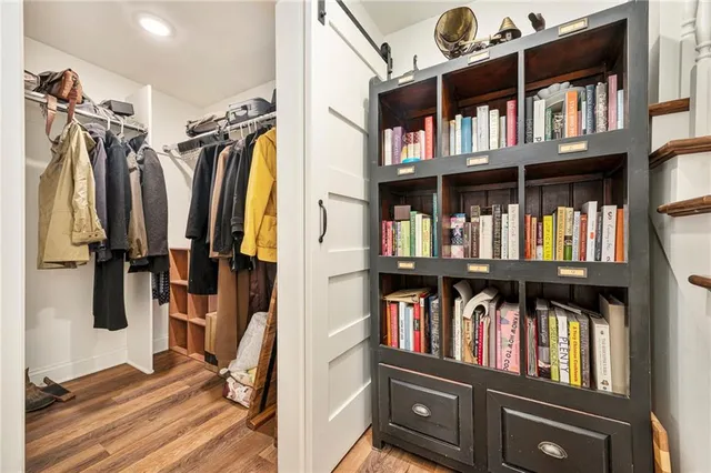 $1,400,000 | 16695 B Highway, Smithville, MO 64089