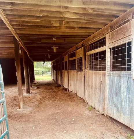 $1,400,000 | 16695 B Highway, Smithville, MO 64089