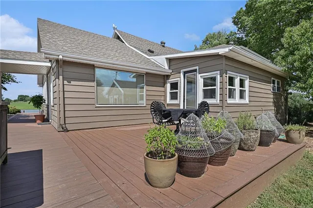 $1,400,000 | 16695 B Highway, Smithville, MO 64089