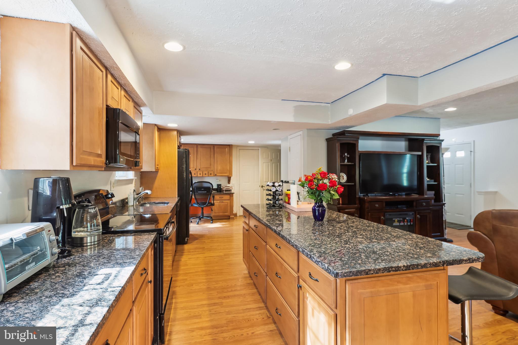 9571 Fort Foote Road Fort Washington, MD 20744 - Photo 5 of 35 Gallery Image 5