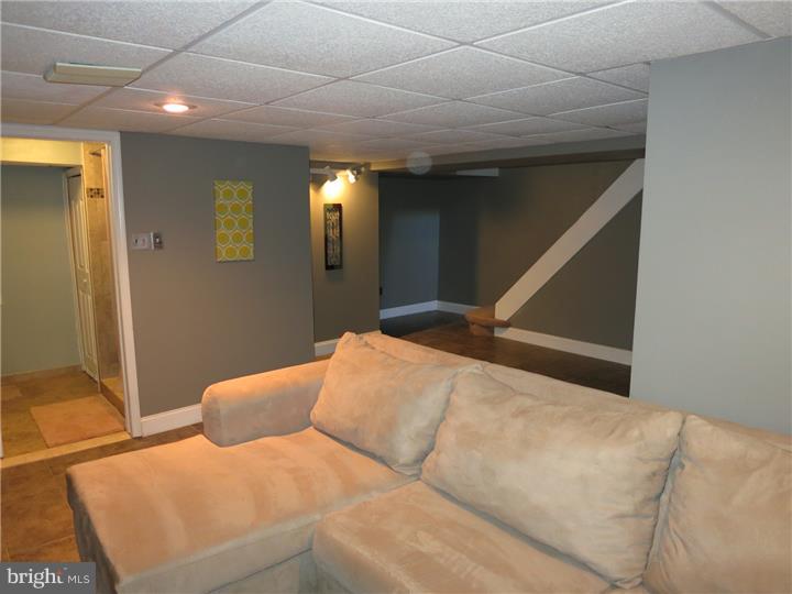 360 Derwyn Road Lansdowne, PA 19050 - Photo 22 of 25 Gallery Image 22