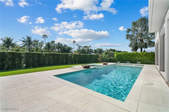 a view of outdoor space