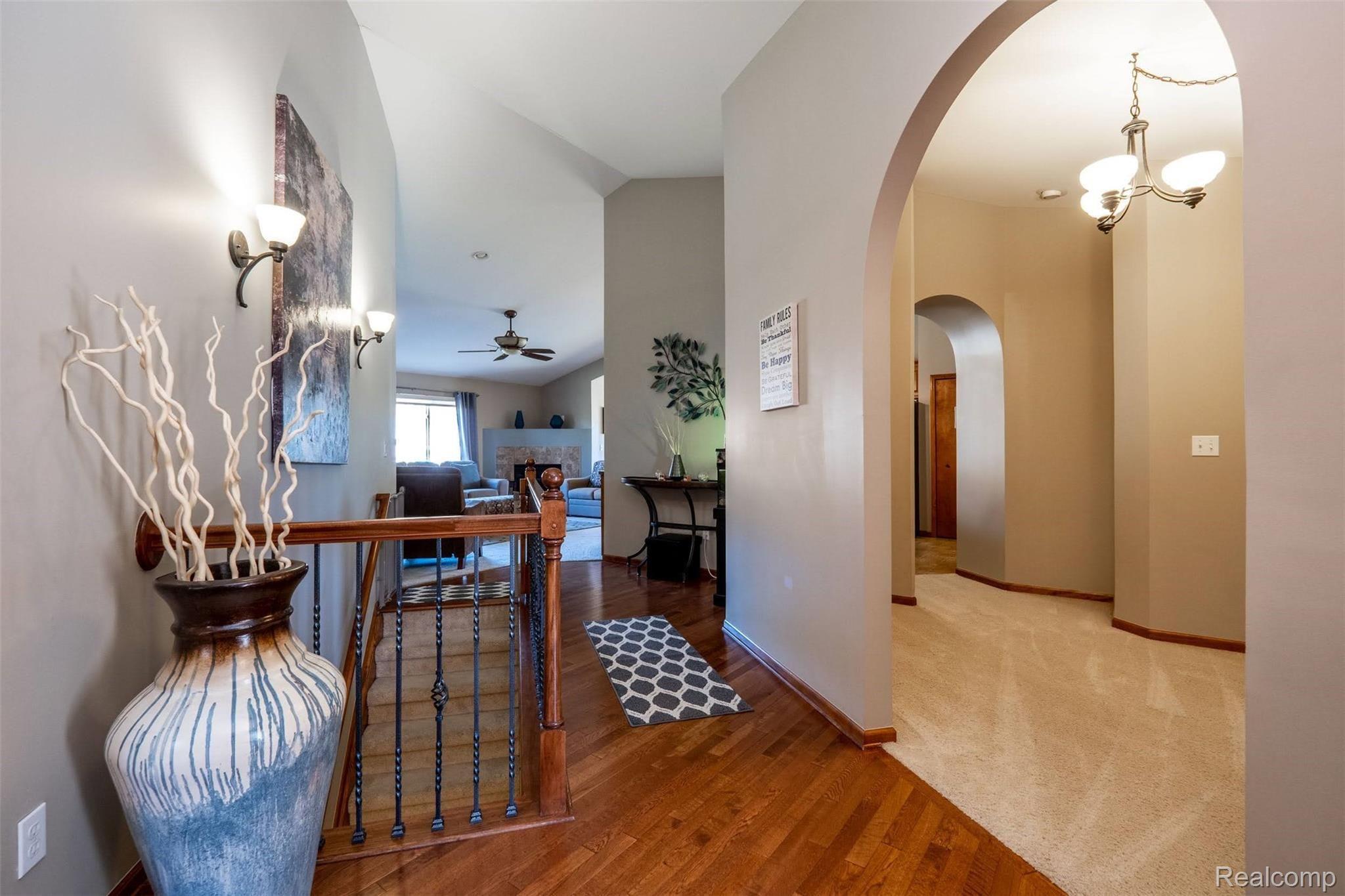 16059 Moore Park Road Macomb, MI 48044 - Photo 4 of 54 16059 Moore Park Rd (7 of 55).jpg
