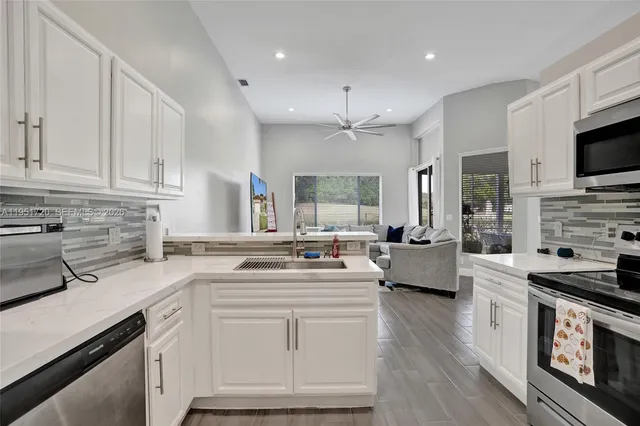 $650,000 | 8795 Northwest 76th Place, Tamarac, FL 33321