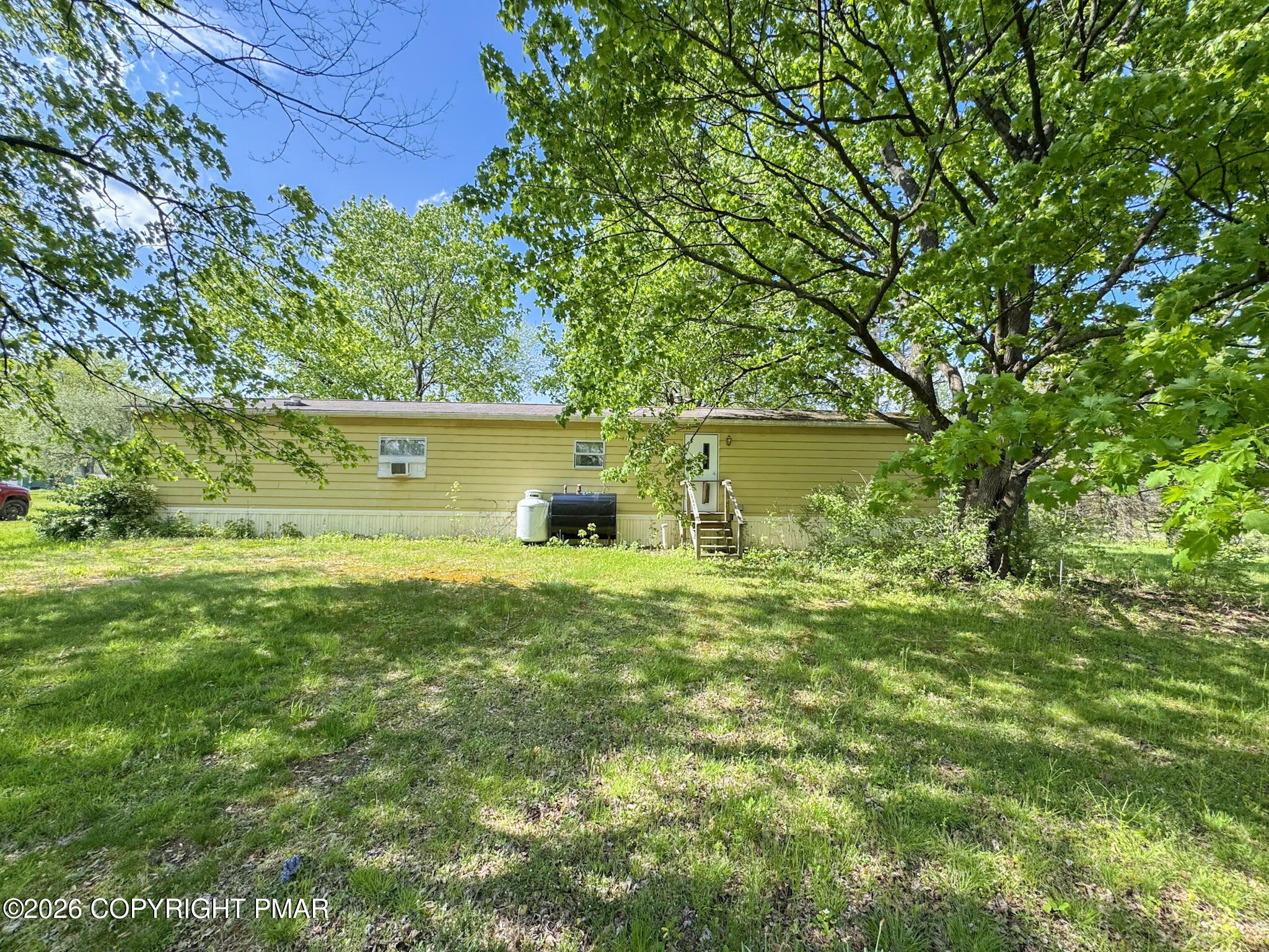 279 East Lizard Creek Road Lehighton, PA 18235 - Photo 2 of 25 a view of a garden