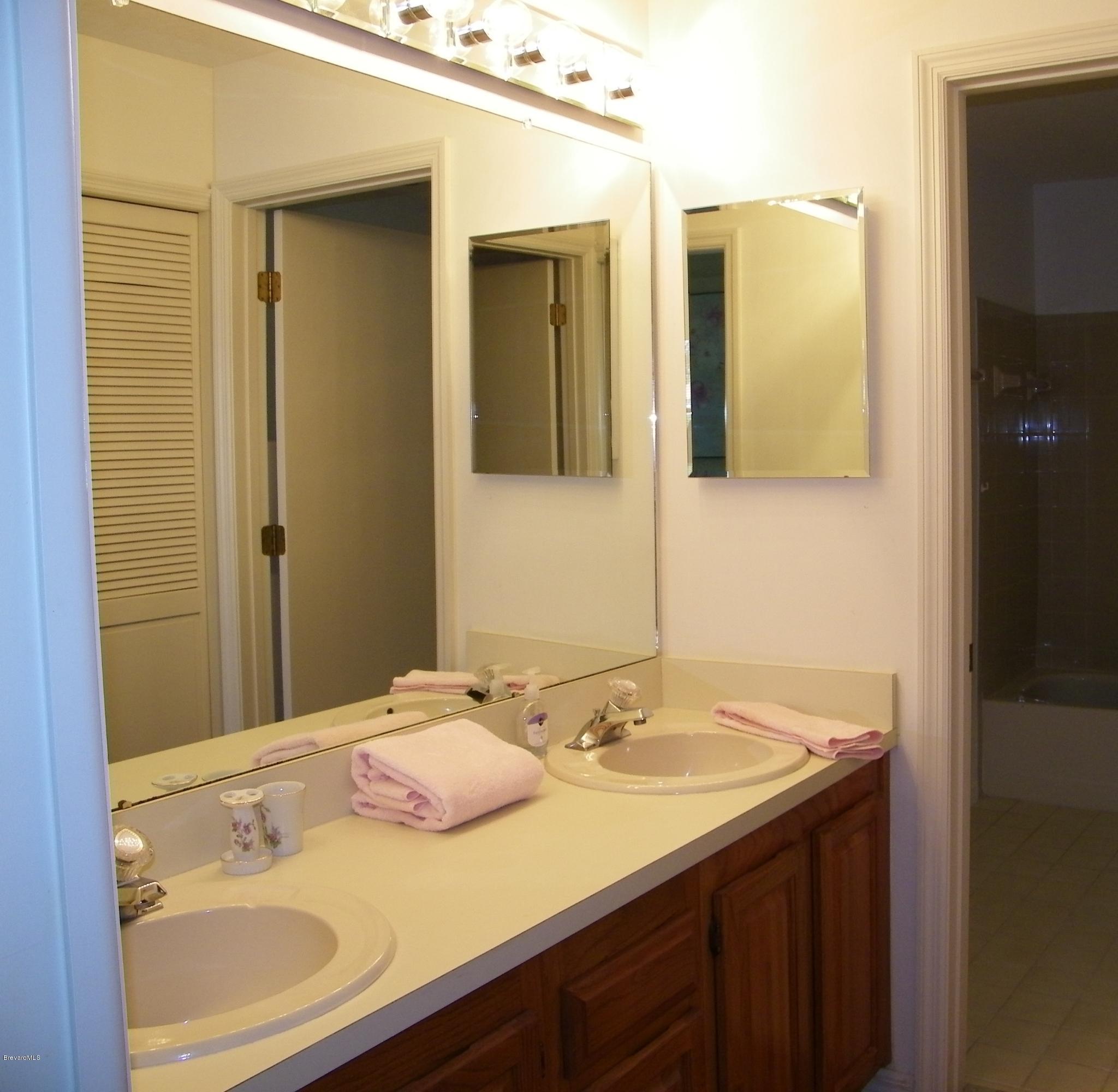 844 Ridge Lake Drive Melbourne, FL 32940 - Photo 12 of 29 Double Sinks