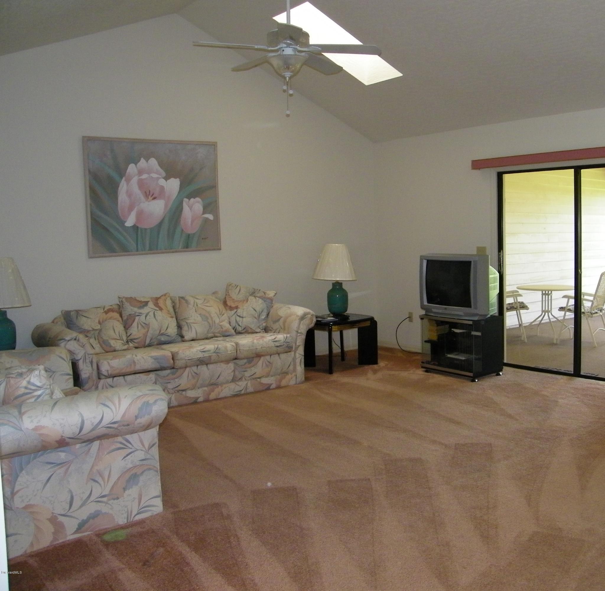 844 Ridge Lake Drive Melbourne, FL 32940 - Photo 6 of 29 Living Room