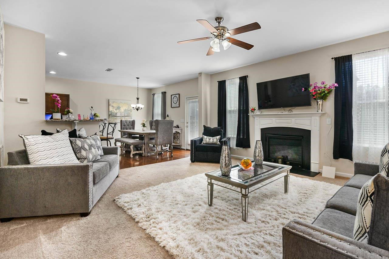 3540 Eastern Branch Road Raleigh, NC 27610 - Photo 10 of 35 lovely family room