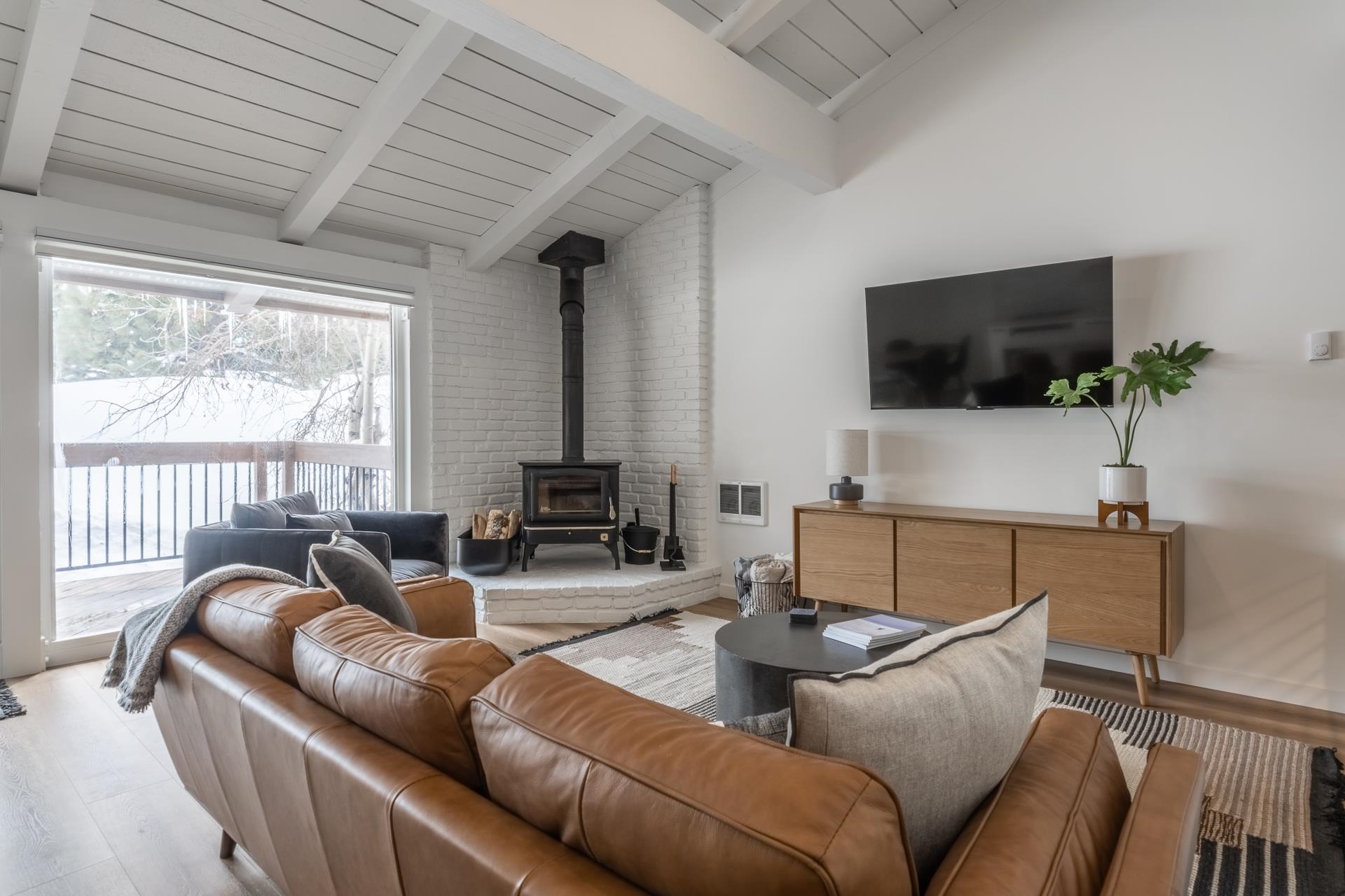 3252 Chateau Road, Unit 22 Mammoth Lakes, CA 93546 - Photo 21 of 46
