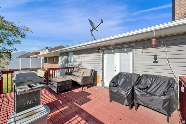 324 Ridgecrest Drive Orem, UT 84058 - Photo 11 of 43