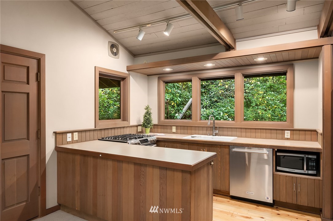 16313 Kelly Road Northeast Duvall, WA 98019 - Photo 24 of 40 Gallery Image 24