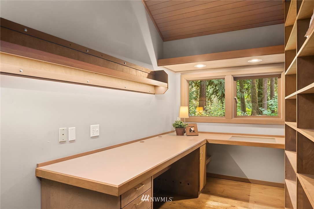 16313 Kelly Road Northeast Duvall, WA 98019 - Photo 35 of 40 Gallery Image 35
