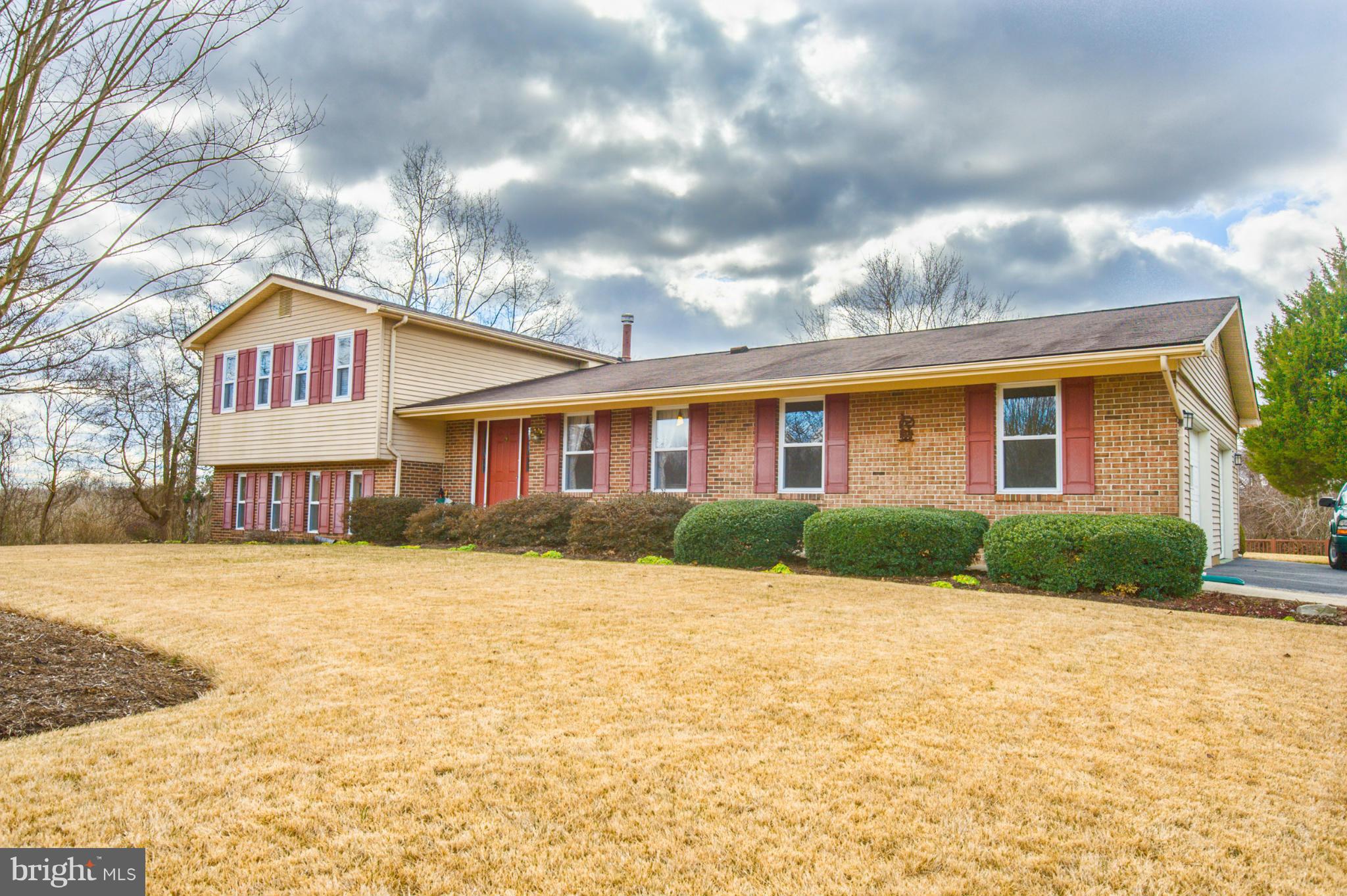 5840 Cari Road Huntingtown, MD 20639 - Photo 2 of 21 Exterior (Front)