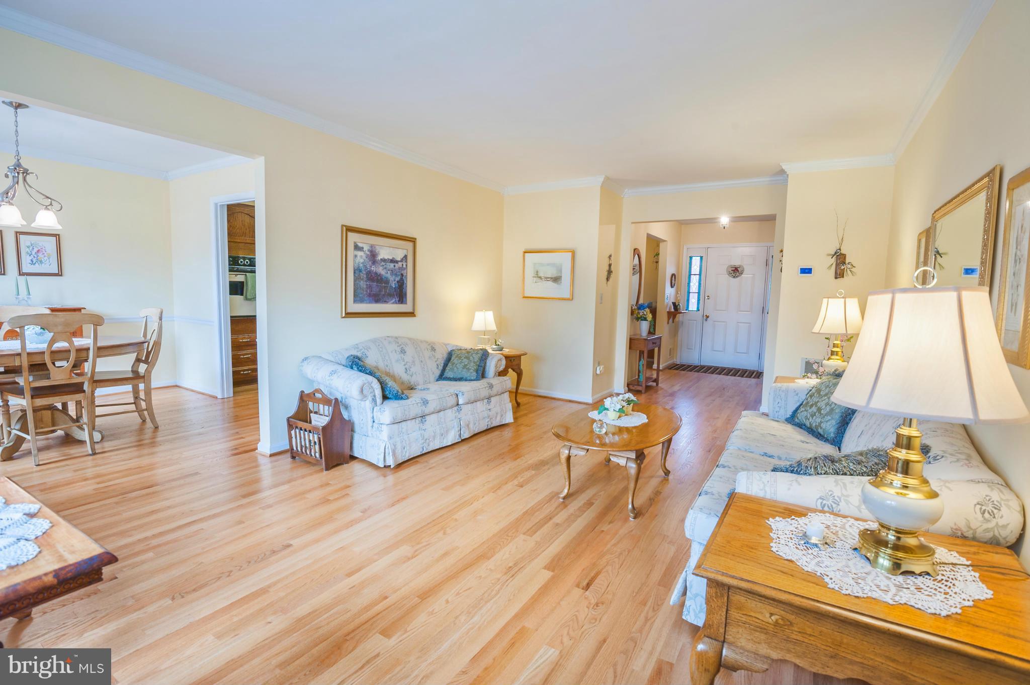 5840 Cari Road Huntingtown, MD 20639 - Photo 9 of 21 Living Room