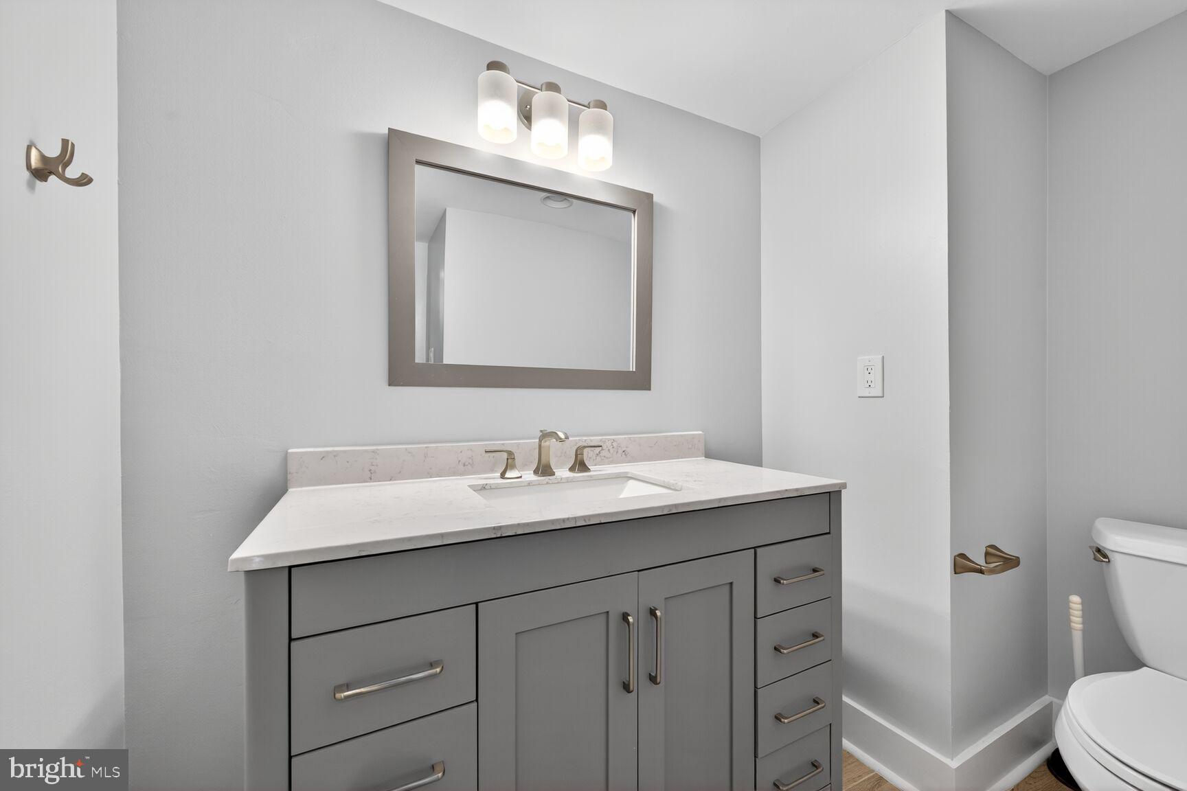 12 Tynewick Court Silver Spring, MD 20906 - Photo 13 of 35 Powder Room