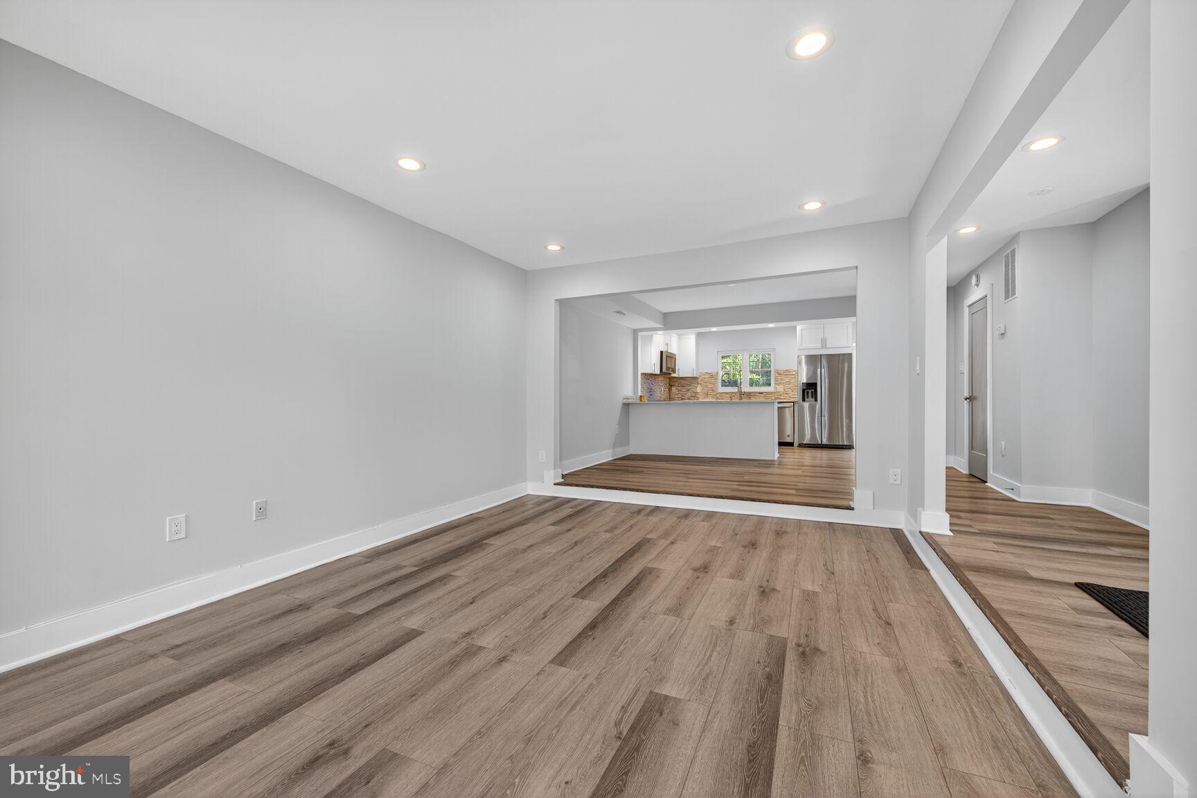 12 Tynewick Court Silver Spring, MD 20906 - Photo 6 of 35 Living Room /Dinning Room