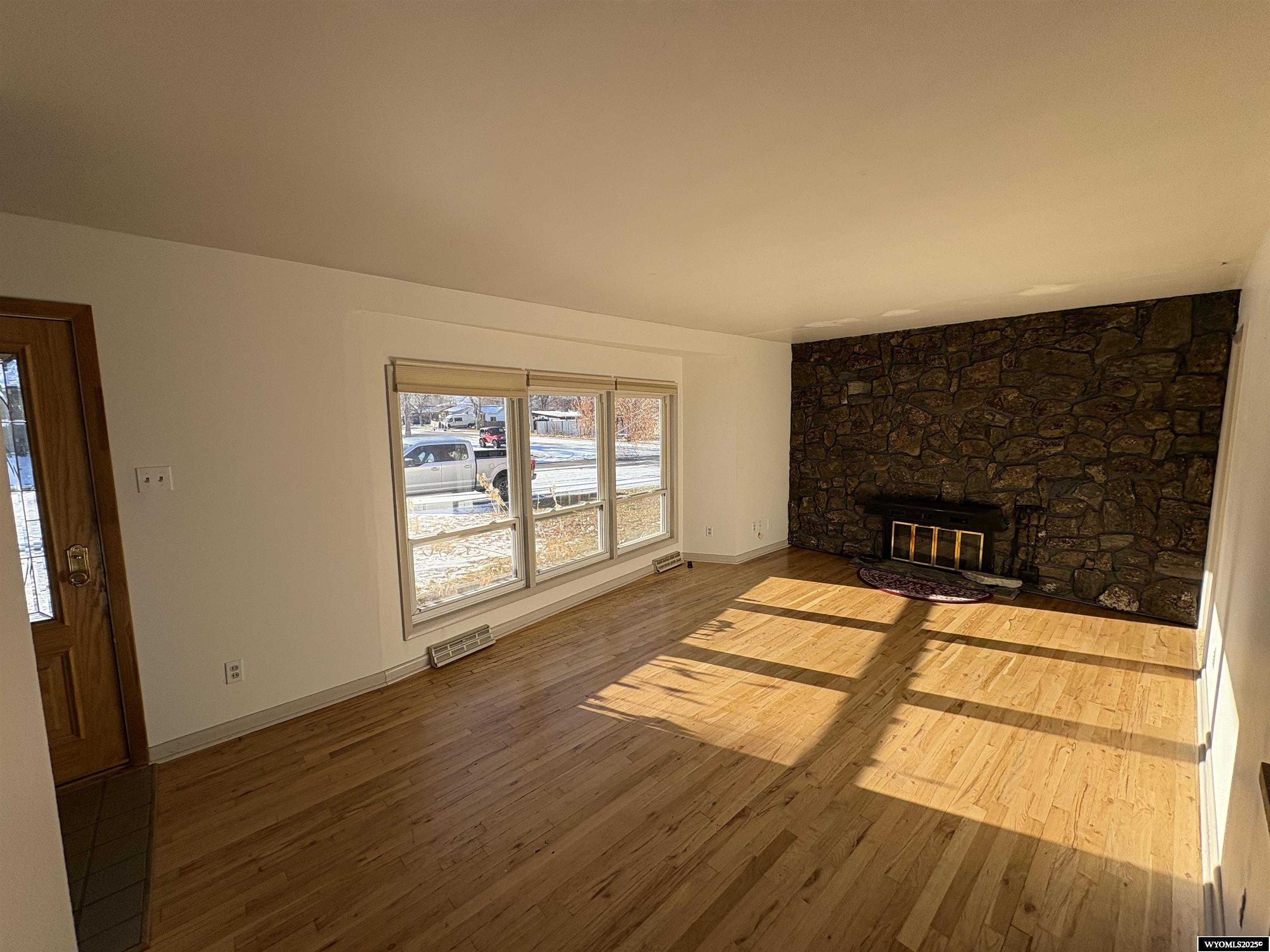 685 Cedar Street Lander, WY 82520 - Photo 8 of 34