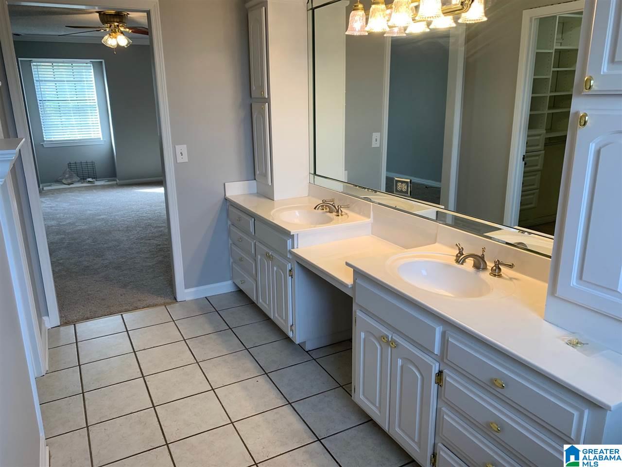 3881 South Shades Crest Road Birmingham, AL 35244 - Photo 13 of 26
