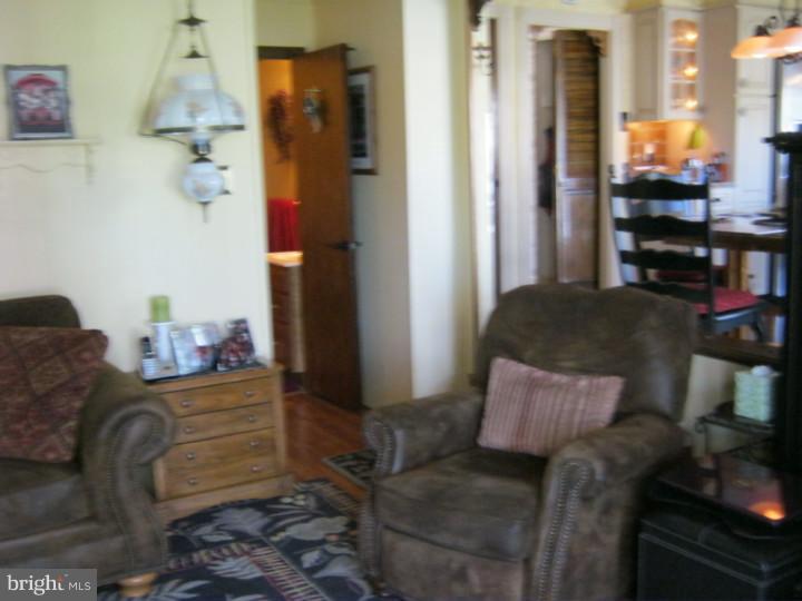 1630 Red Oak Road Williamstown, NJ 08094 - Photo 13 of 25 Family Room