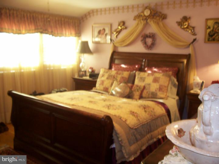 1630 Red Oak Road Williamstown, NJ 08094 - Photo 14 of 25 Bedroom - Main