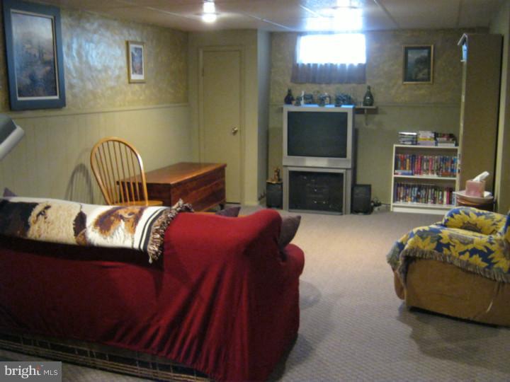 1630 Red Oak Road Williamstown, NJ 08094 - Photo 18 of 25 Basement - Finished