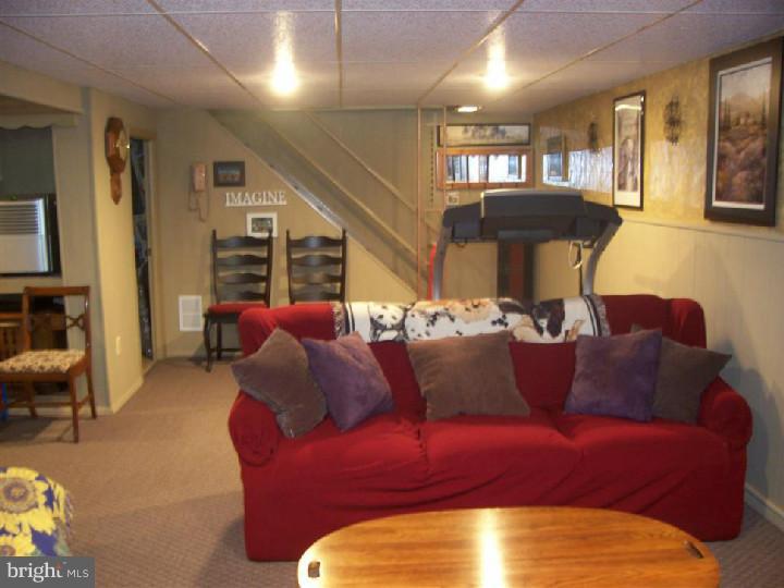 1630 Red Oak Road Williamstown, NJ 08094 - Photo 19 of 25 Basement - Finished