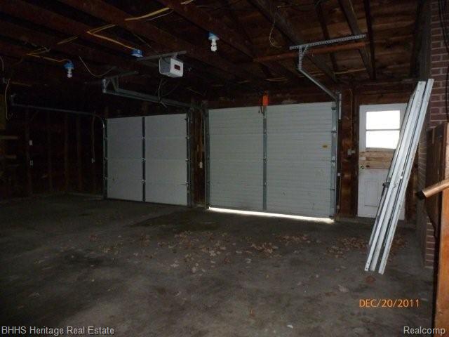 1116 East Cohoctah Road Howell, MI 48855 - Photo 23 of 25 Garage