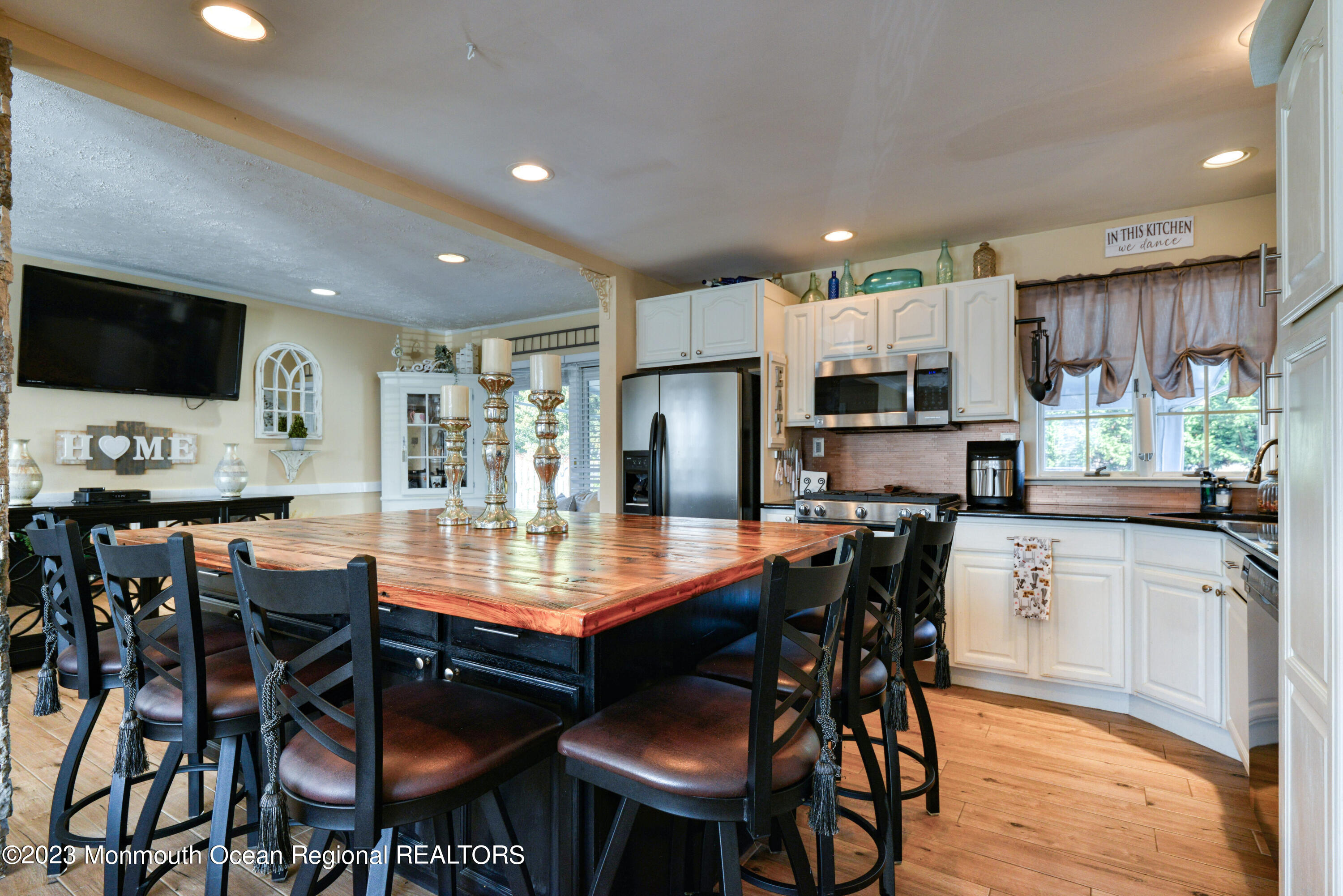 42 Ridge Place Neptune City, NJ 07753 - Photo 5 of 32 42 Ridge Pl Neptune City NJ-print-016-03