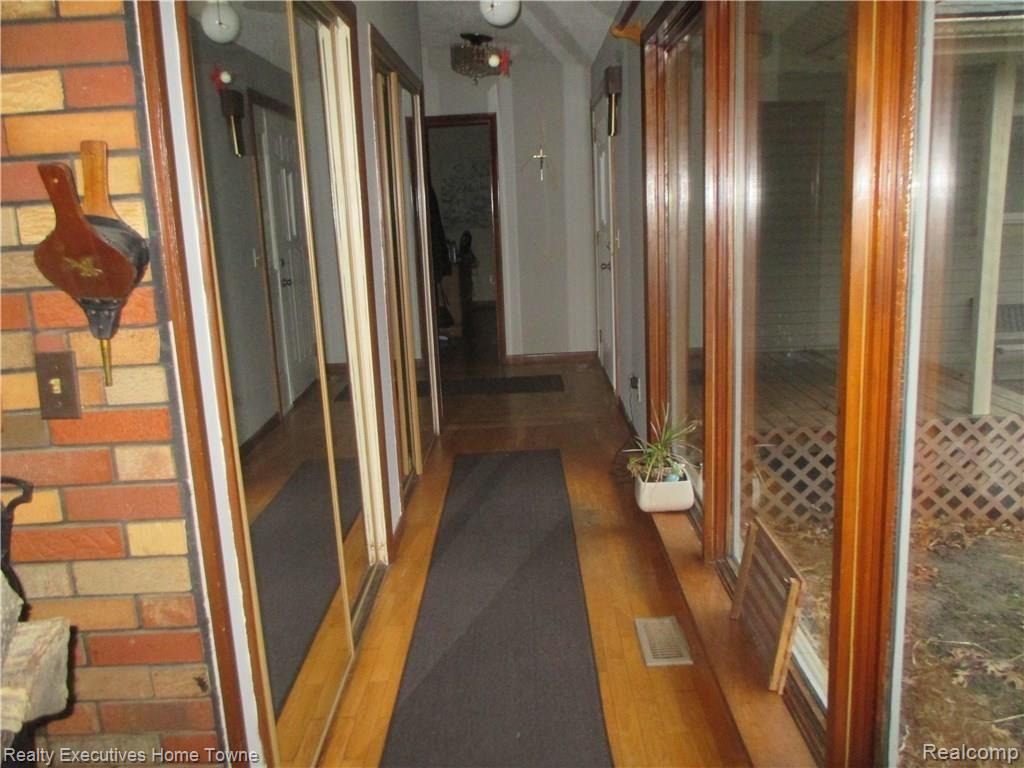 8169 Frith Road Columbus, MI 48063 - Photo 4 of 14