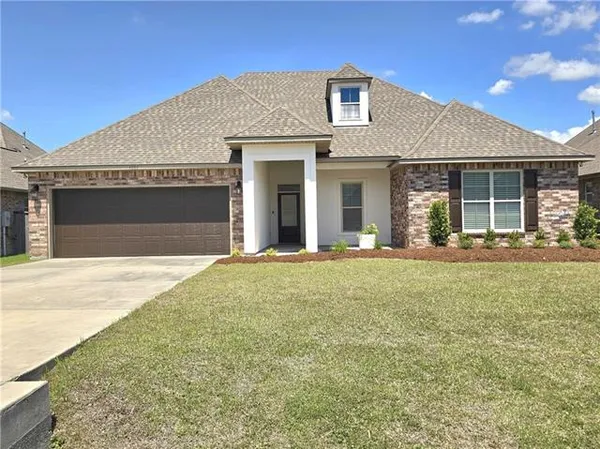$2,750 | 1804 Justin Drive, Covington, LA 70435