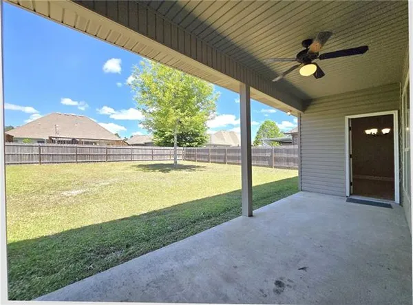 $2,750 | 1804 Justin Drive, Covington, LA 70435