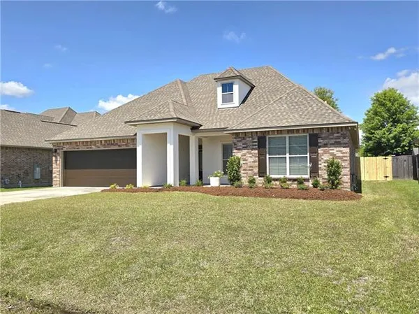 $2,750 | 1804 Justin Drive, Covington, LA 70435