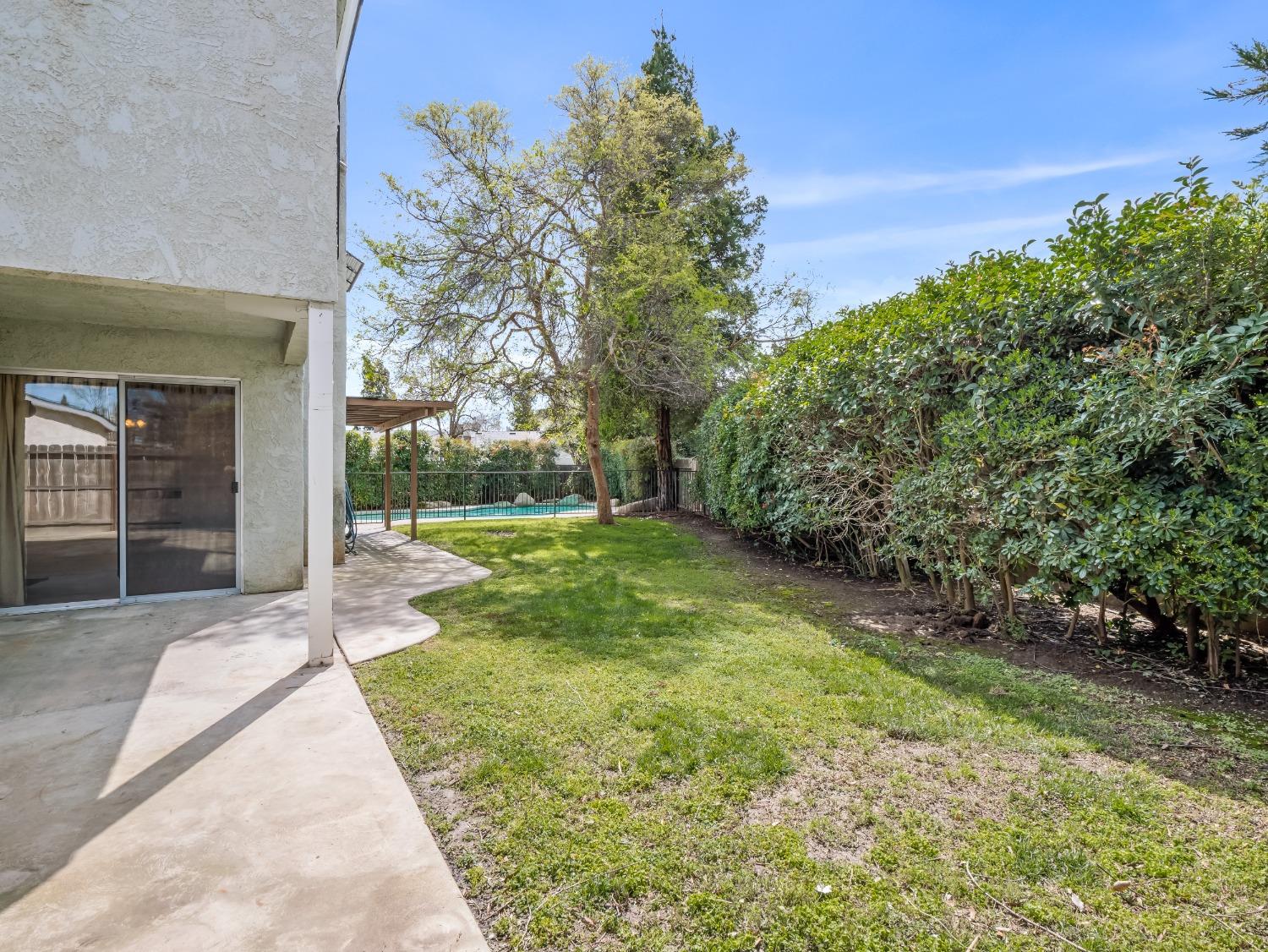 272 North Caesar Avenue Clovis, CA 93612 - Photo 29 of 34 a view of a backyard with garden