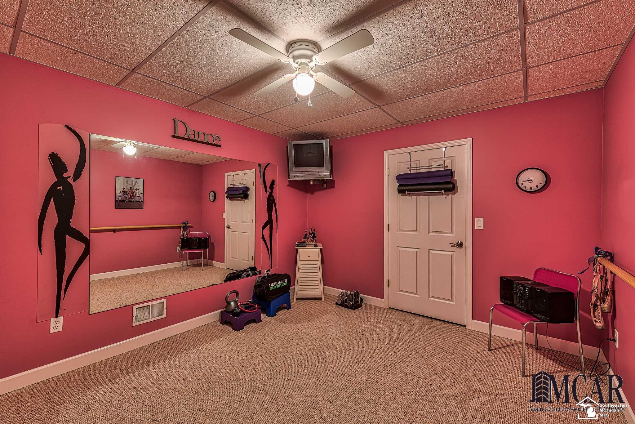 3233 South Custer Road Monroe, MI 48161 - Photo 30 of 40