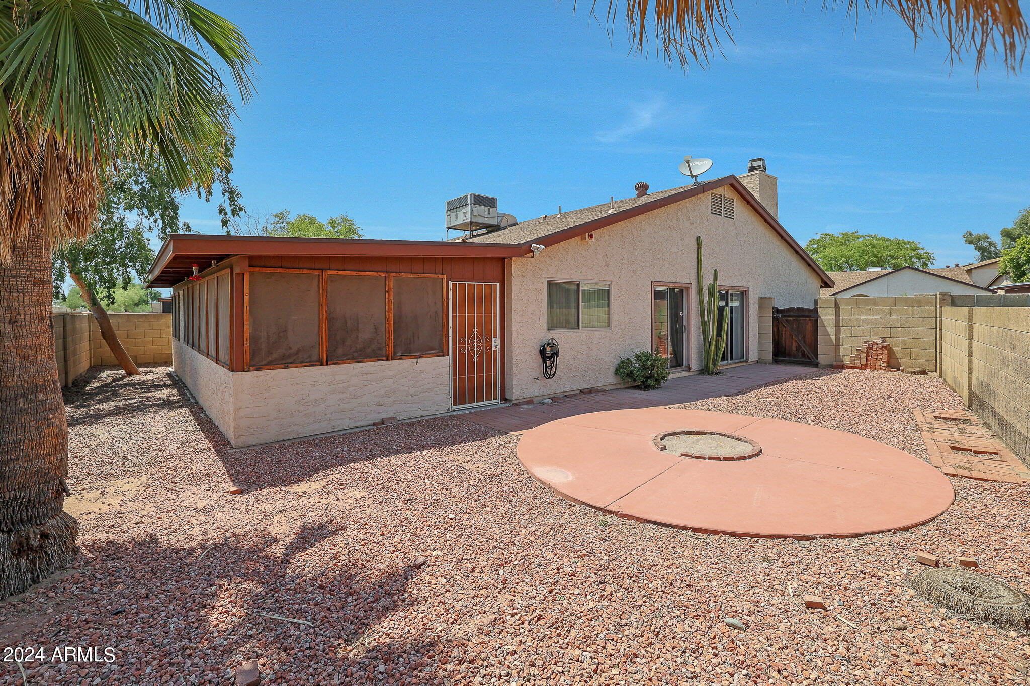 2611 West Hearn Road Phoenix, AZ 85023 - Photo 30 of 32 C (5)