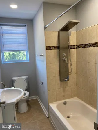 $1,250 | 6001-2 North 17th Street, Unit 105, Philadelphia, PA 19141