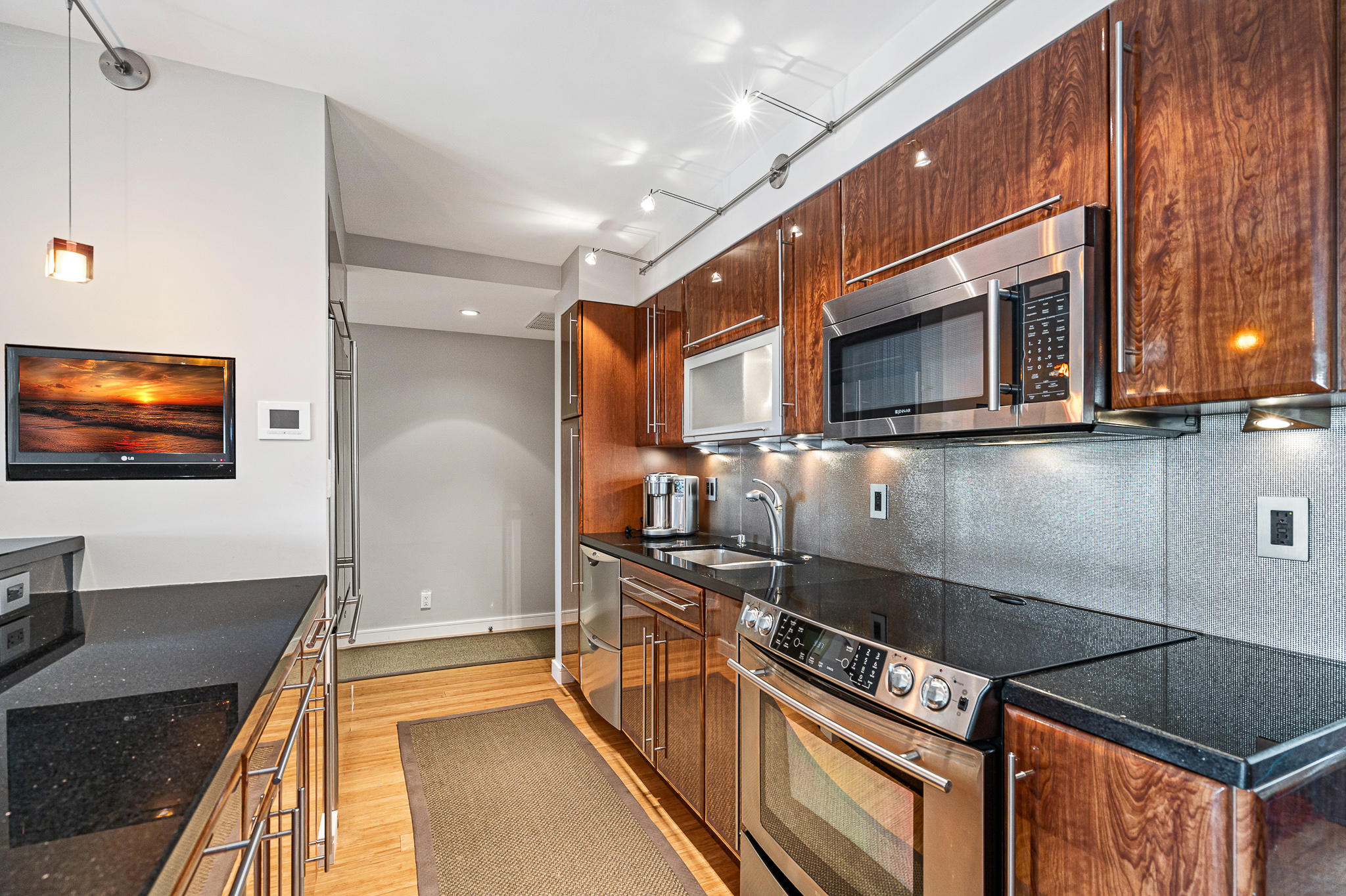 1111 South Ocean Boulevard, Unit 516 Boca Raton, FL 33432 - Photo 11 of 45 Kitchen