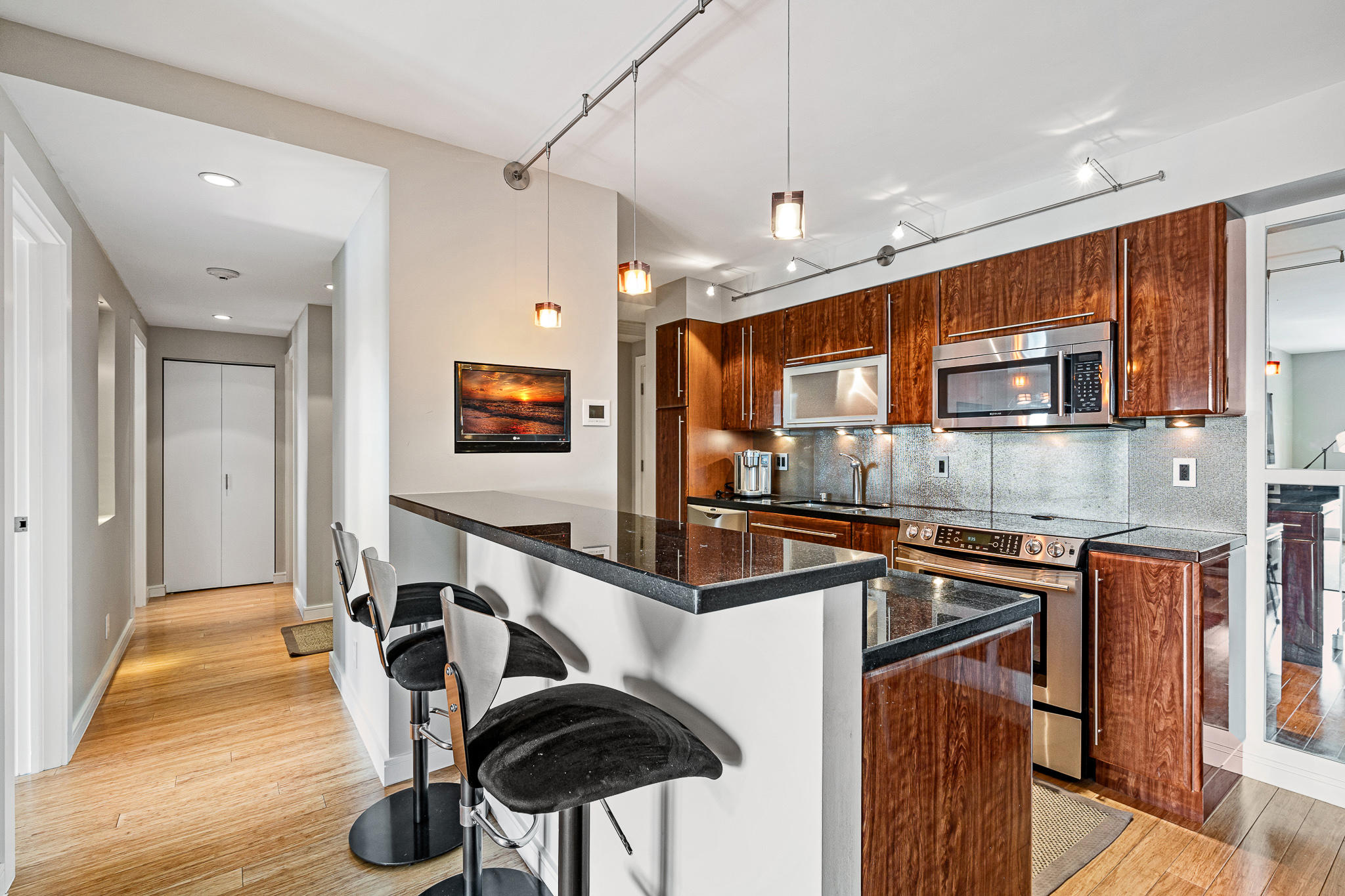 1111 South Ocean Boulevard, Unit 516 Boca Raton, FL 33432 - Photo 12 of 45 Kitchen