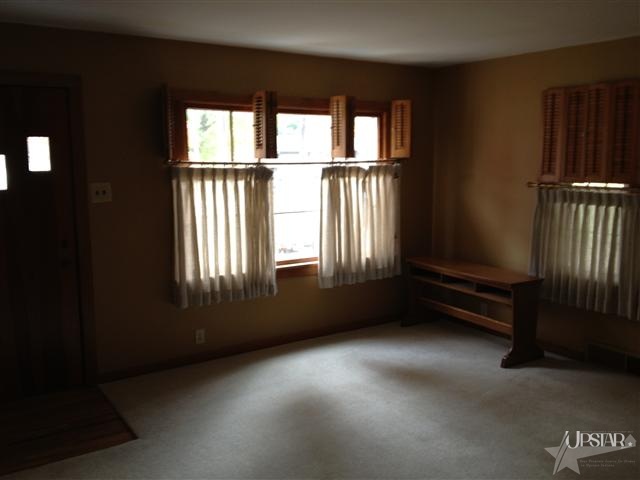 2910 Sand Point Road Fort Wayne, IN 46809 - Photo 4 of 6