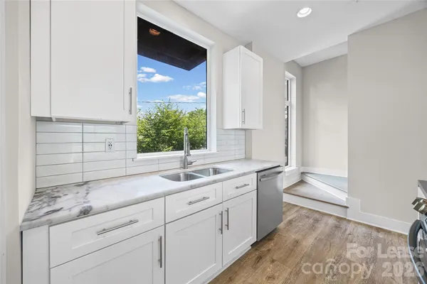 $2,800 | 840 East 18th Street, Unit C, Charlotte, NC 28205