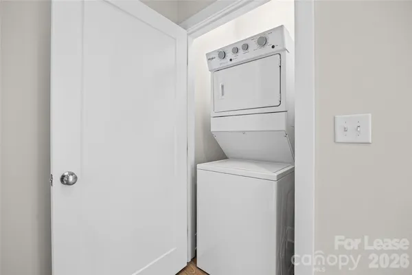 $2,800 | 840 East 18th Street, Unit C, Charlotte, NC 28205