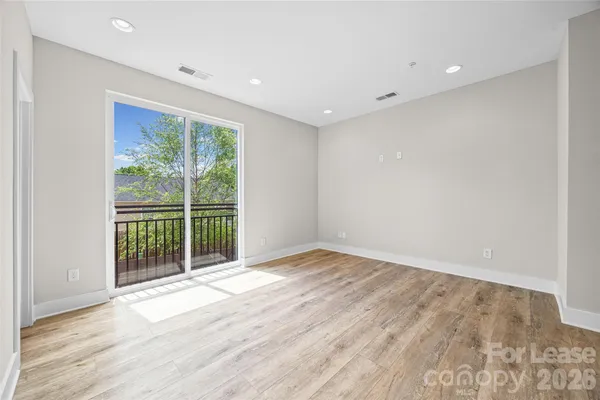 $2,800 | 840 East 18th Street, Unit C, Charlotte, NC 28205