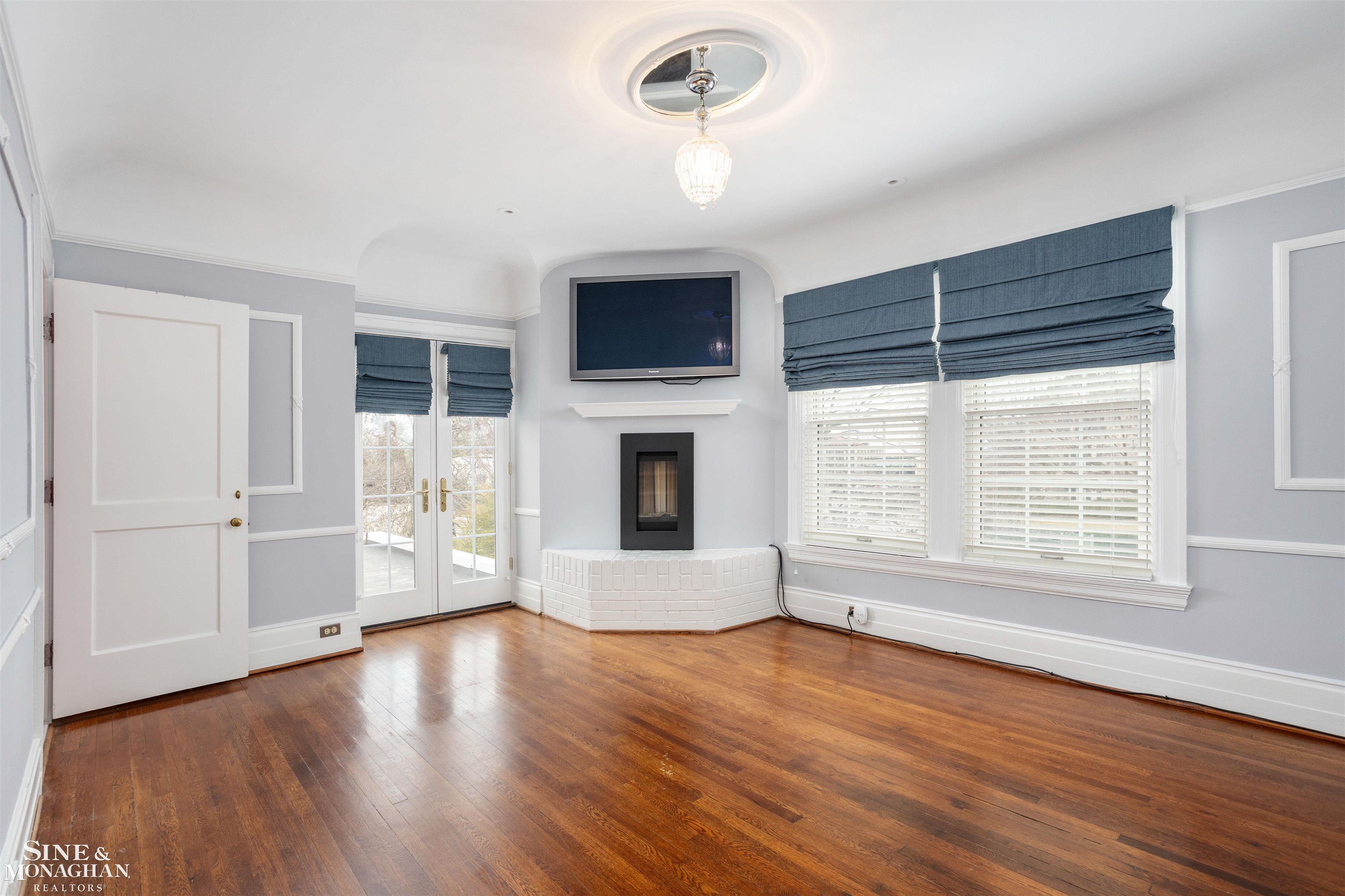 17 Lake Shore Road Grosse Pointe, MI 48236 - Photo 22 of 53