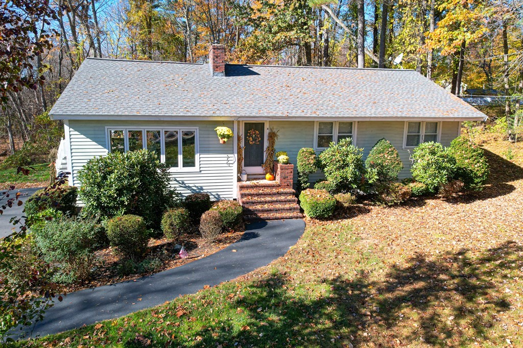 4 Hayes Hart Road Windham, NH 03087 - Photo 1 of 35